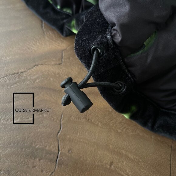 Vetements: RARE Space Alien Head Velvet Down Padded Puffer Jacket FW22 - Picture 12 of 16